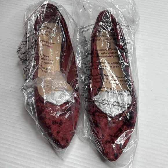 JUSTFAB Burgundy Rainy Flats Velour Size 9 - Picture 6 of 7